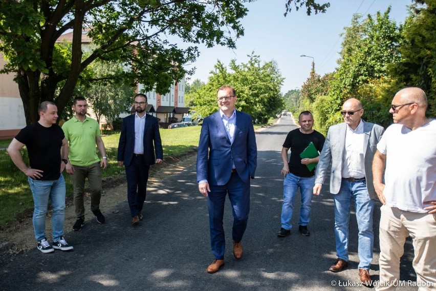 Ulica Pośrednia na osiedlu Wośniki w Radomiu już gotowa. Kierowcy wreszcie jeżdżą po asfaltowej nawierzchni