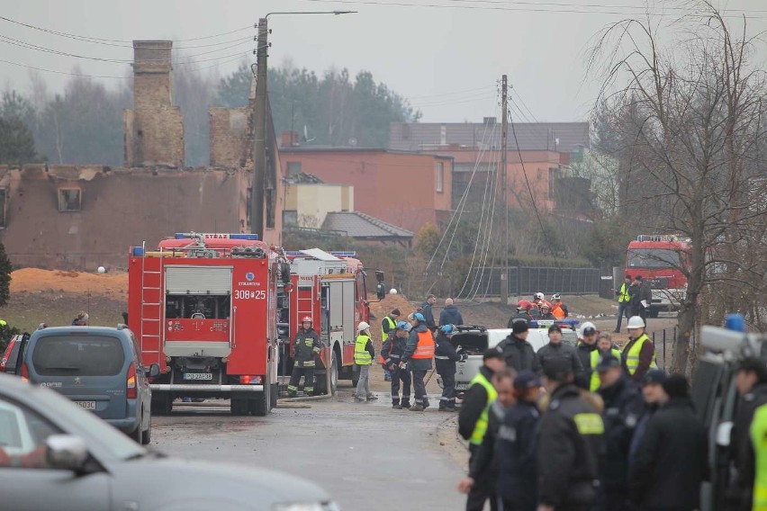 Wybuch i pożar w Murowanej Goślinie - spłonęły trzy domy.