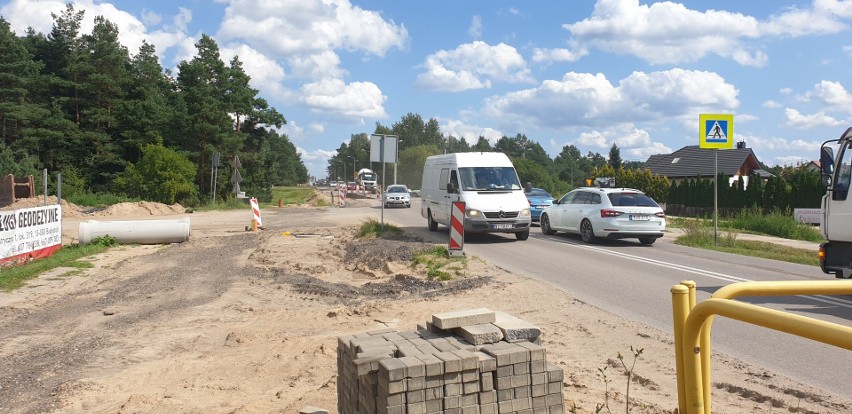 Wstrzymano prace przy budowie drogi Porosły - Krupniki. Znaleziono szczątki, prawdopodobnie ludzkie [ZDJĘCIA]