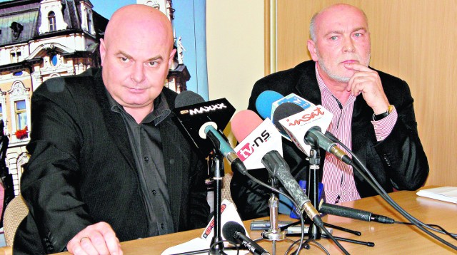 Prezydent Ryszard Nowak i jego zastępca Jerzy Gwiżdż ogłosili koniec sprawy po przyznaniu się Marty G. do podsłuchów