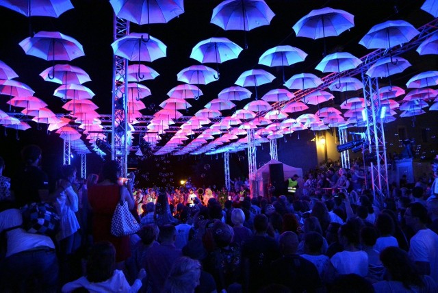 Zgromadzenie Parlamentarne Rady Europy podkreśliło, że Lublin organizuje szereg imprez kulturalnych, takich jak np. Carnaval Sztukmistrzów.