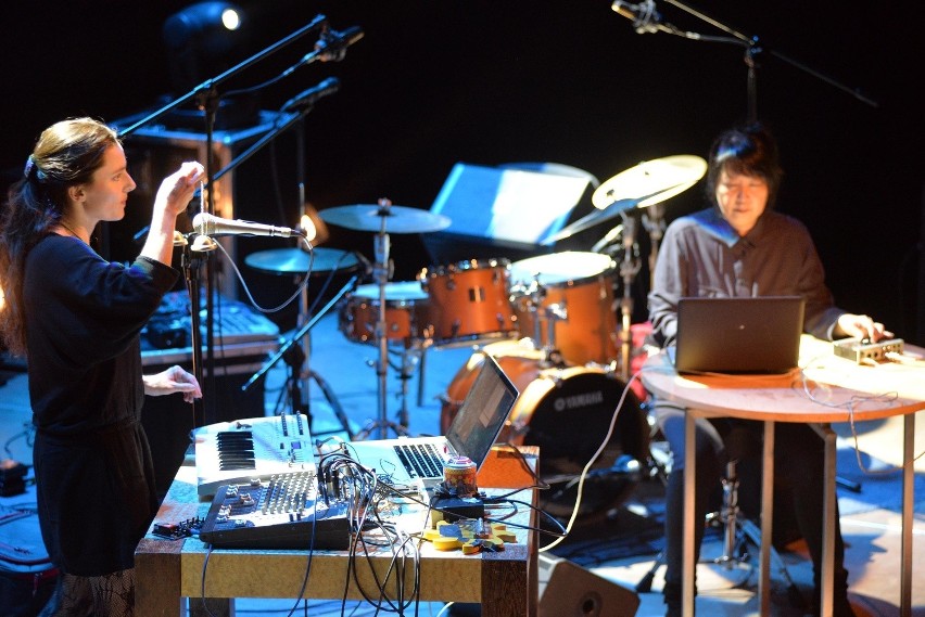 Sobotni koncert duetu Mai Ratkje (na zdjęciu) i Ikue Mori...
