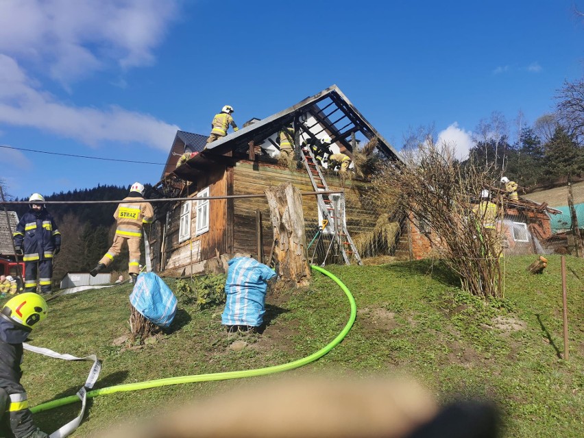 Pożar drewnianego domu