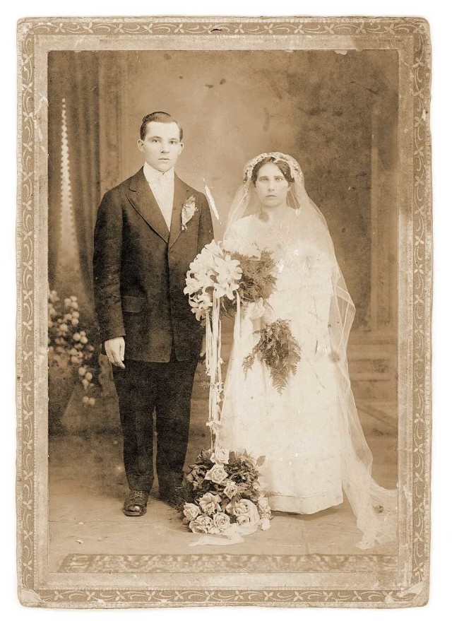 Ta para Wielkopolan wzięła ślub w roku 1899 w USA dokąd wyemigrowali xza chlebem