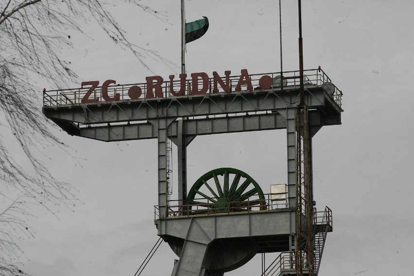 Wstrząs w kopalni w Polkowicach. Ośmiu górników nie żyje