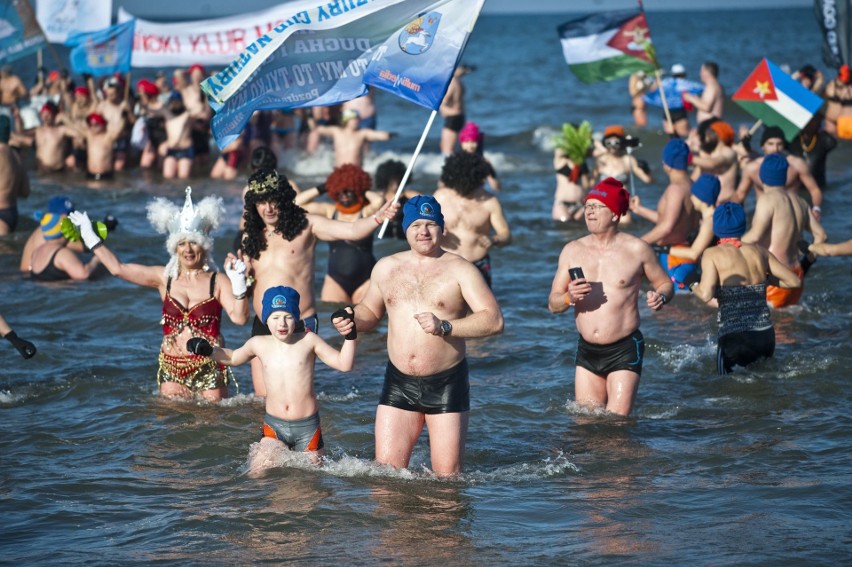 Takiej liczby kąpiących się podczas zlotu morsów w Mielnie...