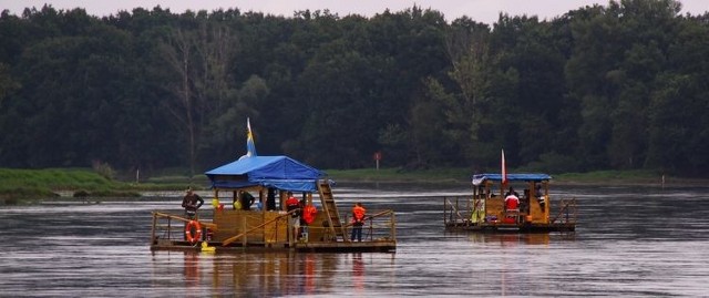 Od ponad dekady nowosolskie tratwy spływu Odra Adventure przemierzają rzeką trasę do Szczecina.