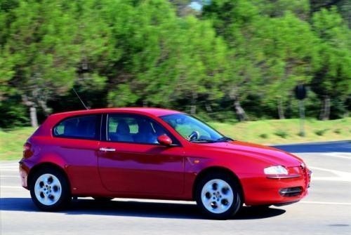 Fot. Alfa Romeo: Alfa Romeo 147 przed face liftingiem ma...