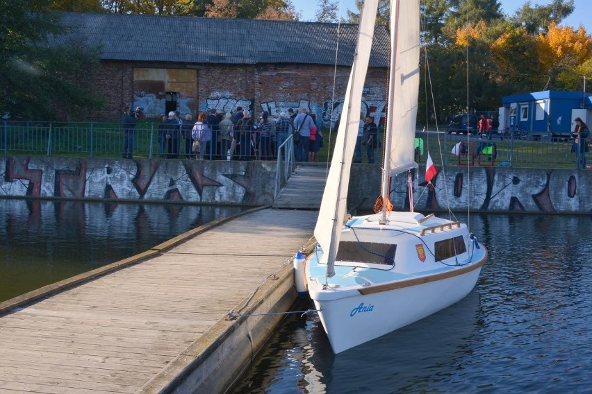 Kielecki Klub Seniora wyremontował jacht dla niepełnosprawnych. Nazwano go na cześć Anny Sowy  