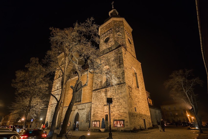 Groby Pańskie w sądeckich kościołach 