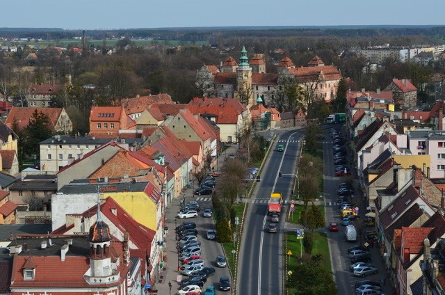 Rynek w Niemodlinie.