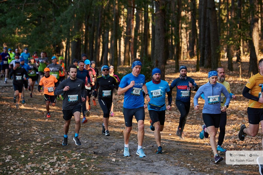 Nad Zalewem Zemborzyckim wystartowała ósma edycja przełajowych biegów z cyklu City Trail. Zobacz zdjęcia