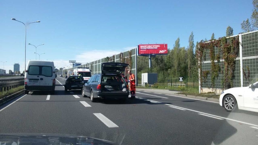 Wypadek na tzw. zakręcie mistrzów na A4 w Katowicach ZDJĘCIA