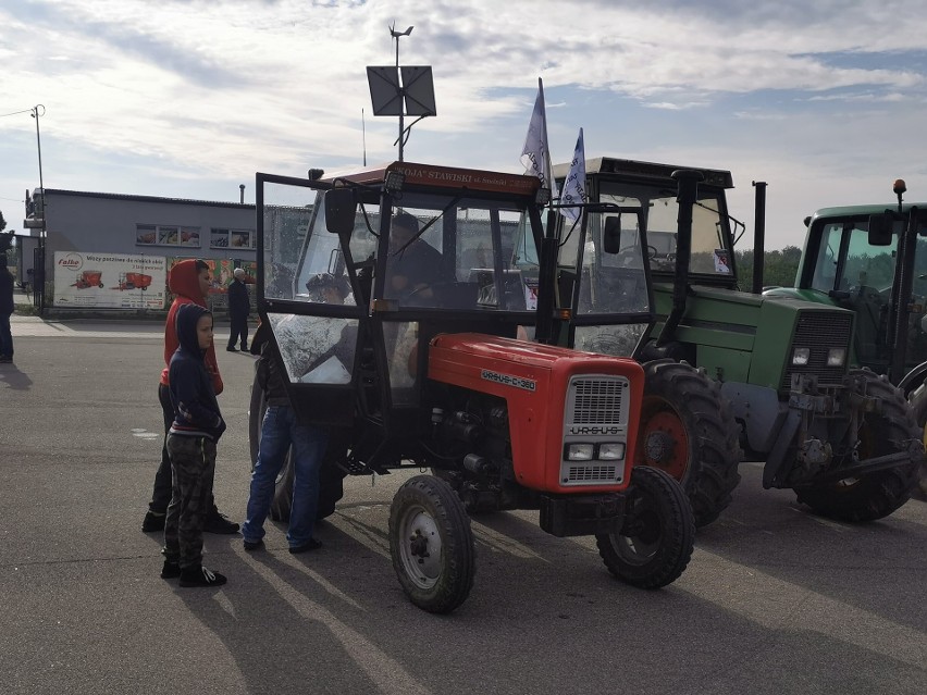 Tłumy bawiły się na traktoriadzie w Radziłowie. Wyłoniono najlepszych traktorzystów oraz nagrano nowy odcinek "Rolnicy. Podlasie" [ZDJĘCIA]