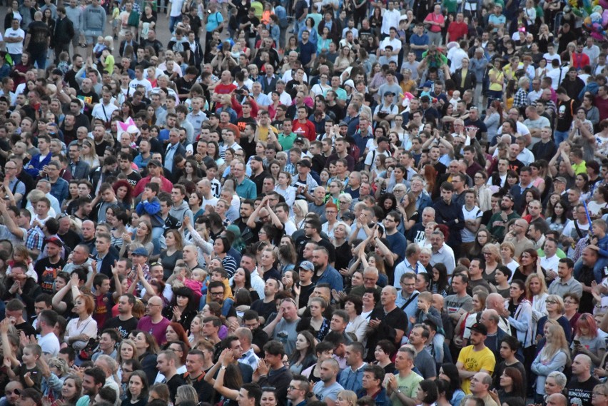 Dni Chrzanowa 2019. Mocne zakończenie święta miasta. Wystąpił Kazik Staszewski z Kultem [ZDJĘCIA]