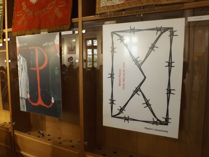 Ciekawa wystawa plakatów o rotmistrzu Pileckim w Kielcach (zdjęcia)