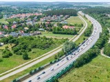 Zwiększone kontrole policji przed bramkami na A1. W weekendy wjazd na autostradę jest darmowy