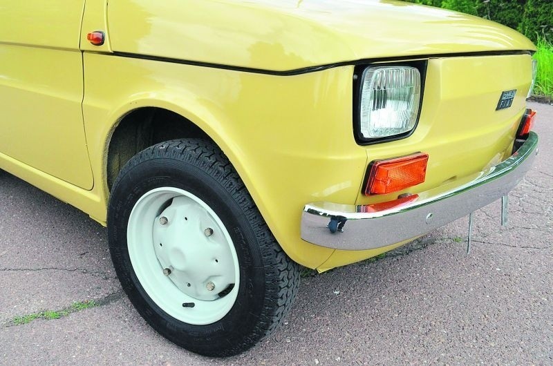 Licytacja malucha za miliard zakończona. Fiat 126p wciąż do kupienia