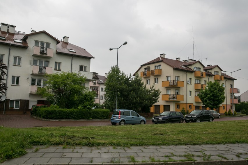 Kraków. Na Złocieniu rządzą deweloperzy. Nie ma tu miejsca dla szkoły [ZDJĘCIA]