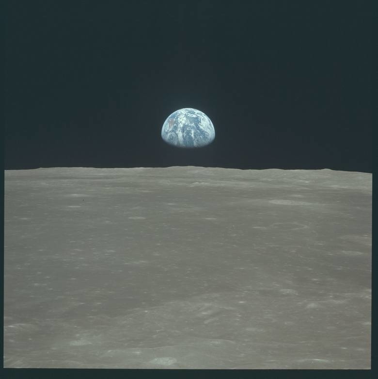 Aplikacja "Apollo's Moon Shot". W 50. rocznicę pierwszego lądowania człowieka na Księżycu Polacy stworzyli kosmiczną aplikację