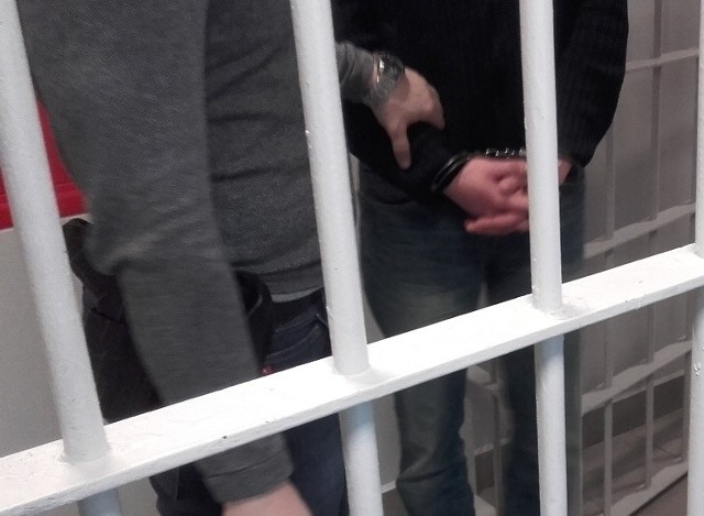 Funkcjonariusze Wydziału Kryminalnego z łomżyńskiej jednostki policji zatrzymali 33-latka podejrzanego o przywłaszczenie karty płatniczej.