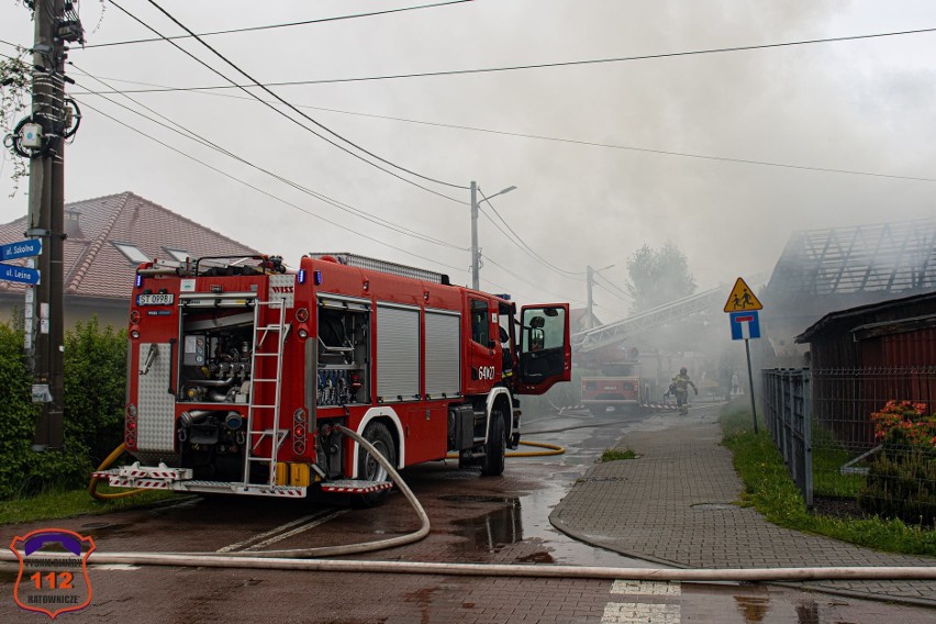 W Tychach doszło do groźnego pożaru stodoły.