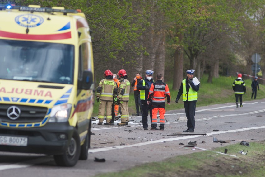 Śmiertelny wypadek w Bydlinie. Relacja ratownika z karetki 