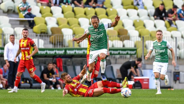 Portugalski skrzydłowy Lechii Gdańsk Flavio Paixao mimo upływu lat śrubuje rekord strzelonych bramek w PKO Ekstraklasie. Na liczniku ma już 101 trafień