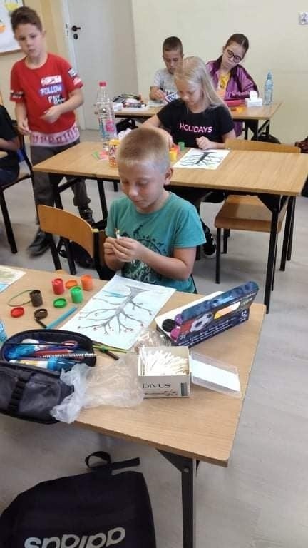 Dzień Kropki w szkole podstawowej w Sadowiu. Dzieci odkrywały swoje talenty (ZDJĘCIA)