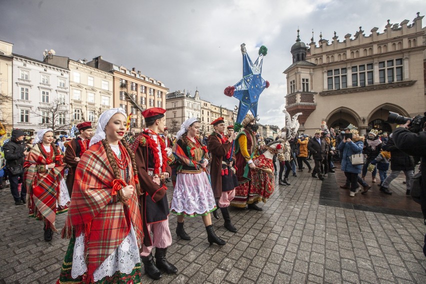 Tradycyjny Orszak Trzech Króli już po raz 12. wyruszył ulicami Krakowa