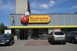 Zakupy w Biedronce przez internet także w Kielcach. Sieć oferuje taką usługą przez platformę Glovo 
