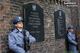 Policjanci z Dąbrowy Górniczej oddali hołd pomordowanym przez NKWD ZDJĘCIA