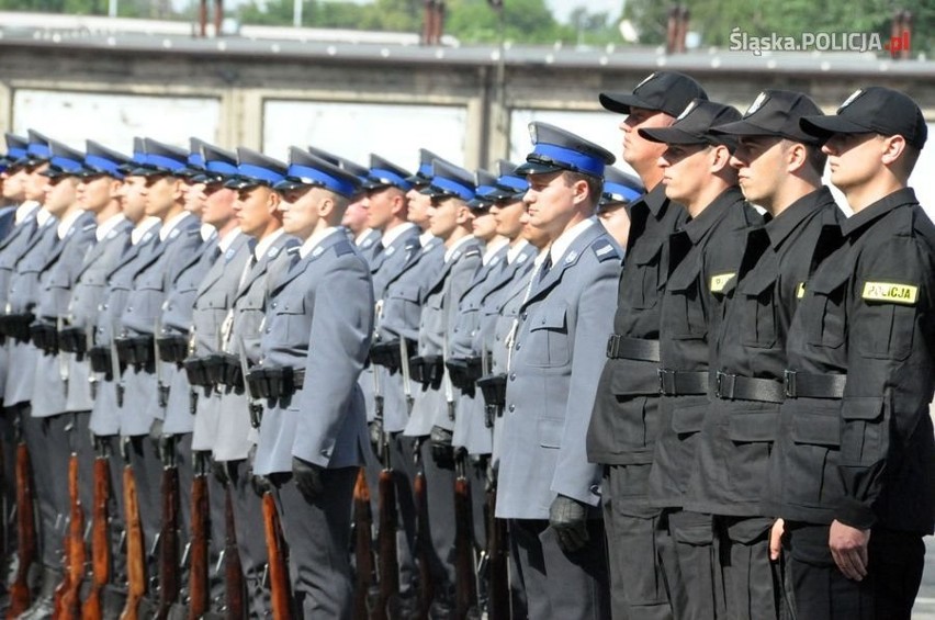 Ślubowanie nowych policjantów w Katowicach [ZDJĘCIA]