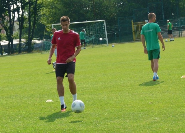 Radosław Sylwestrzak (w czerwonej koszulce) to trzecie wzmocnienie Radomiaka przed nowym sezonem