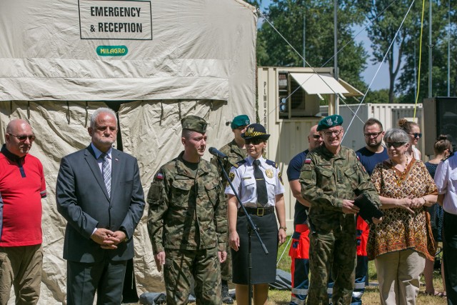 W Balicach został utworzony szpital polowy. Dysponuje on 50 łóżkami dla pacjentów przygotowywanych do ewakuacji powietrznej wojskowymi samolotami w inne miejsca w kraju.