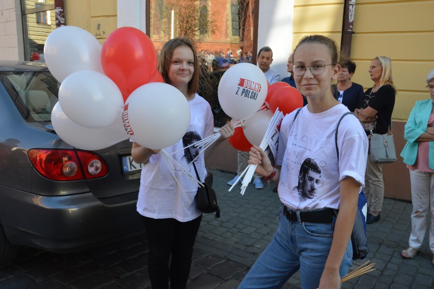 Tarnów. Ulicami miasta przeszedł Diecezjalny Marsz dla Życia i Rodziny [ZDJĘCIA]