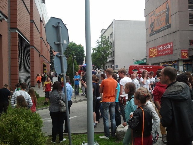Pożar w Focus Mall w Rybniku, ewakuacja ludzi [ZDJĘCIA]