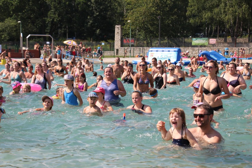 Aqua aerobik i inne atrakcje Kąpieliska Leśnego w Gliwicach ZDJĘCIA