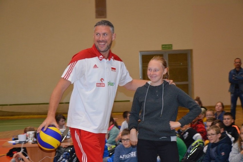 Marcin Prus, mistrz świata w siatkówce, rozmawiał z młodzieżą z Suchedniowa