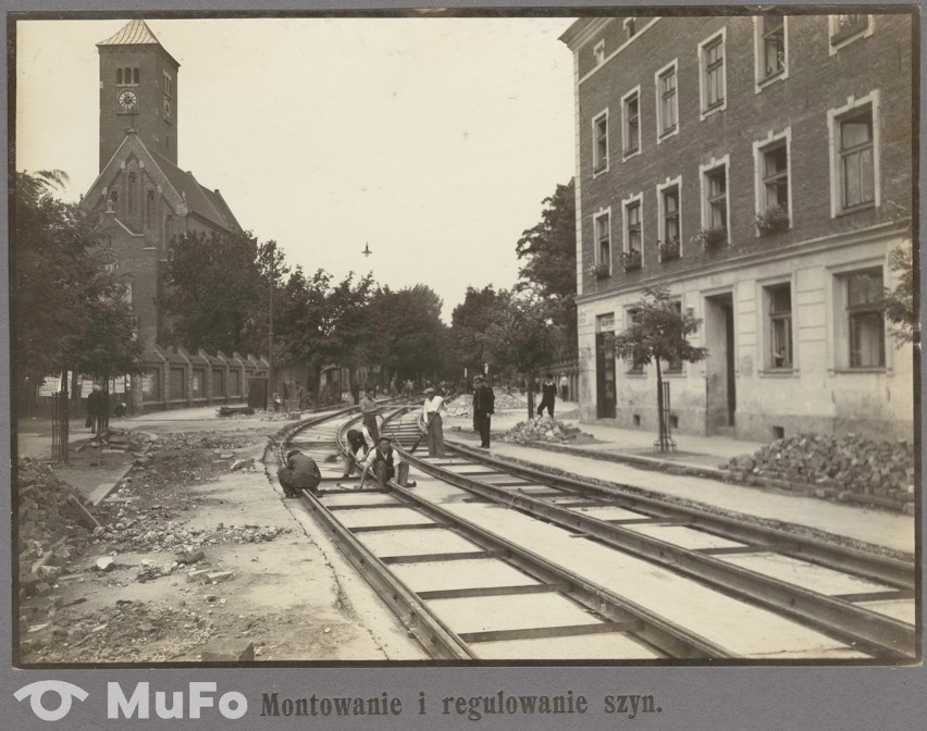 Kraków. Tak powstawały linie tramwajowe w centrum miasta [ARCHIWALNE ZDJĘCIA]