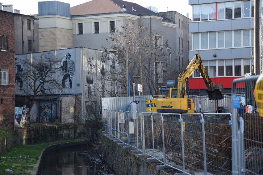 Budowa hotelu Qubus w Katowicach