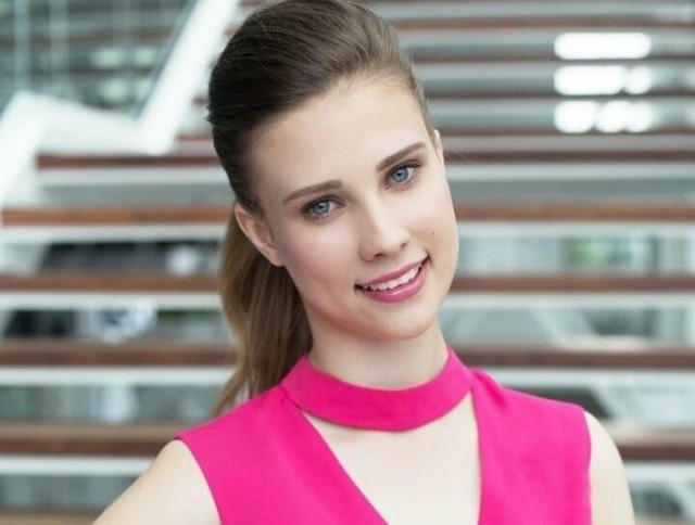  Julia Michalska – Miss Nastolatek Ziemi Świętokrzyskiej 2017 oraz finalistka konkursu Miss Polski Nastolatek 2017.