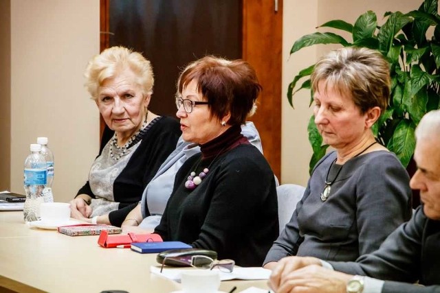 Zebrani na spotkaniu w toruńskim starostwie seniorzy, stawiają sobie za cel, jak najszybsze utworzenie powiatowej Rady Seniorów