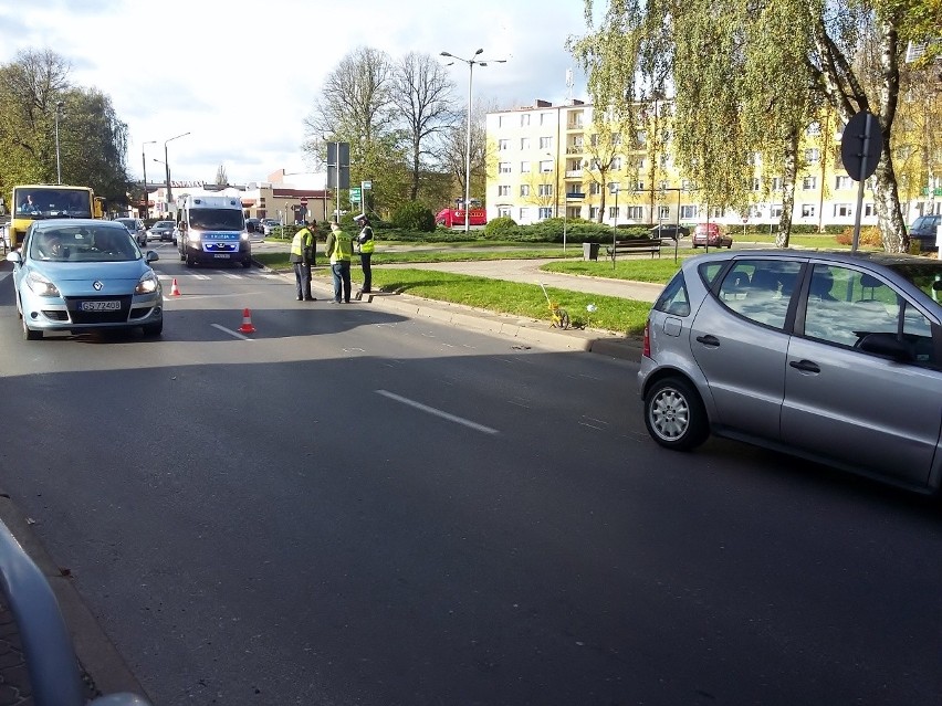 Dzisiaj (31.10) o godz. 12., kierujący samochodem osobowym...