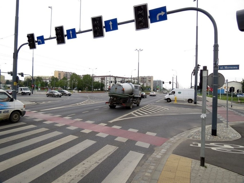 Trzeci dzień nie działają światła na ważnym skrzyżowaniu. Trafił w nie piorun