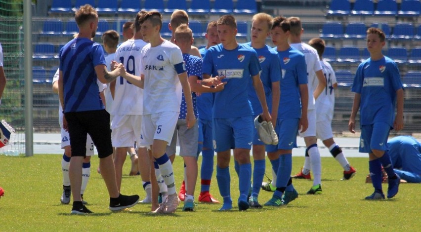 (ZDJĘCIA) Młodzi piłkarze dwudniowym turniejem upamiętnili Zdzisława Miłkowskiego