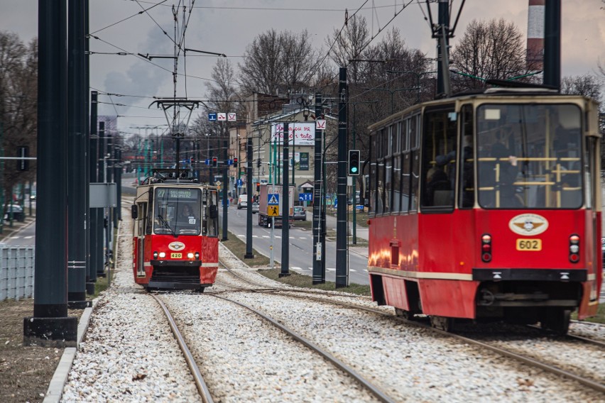 W Będzinie i Sosnowcu trwa remont torowiska. Część...