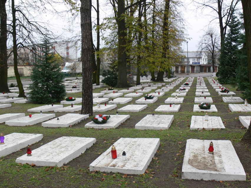 Mieszkańcy Tarnobrzega pamiętają o poległych w I i II Wojnie Światowej 