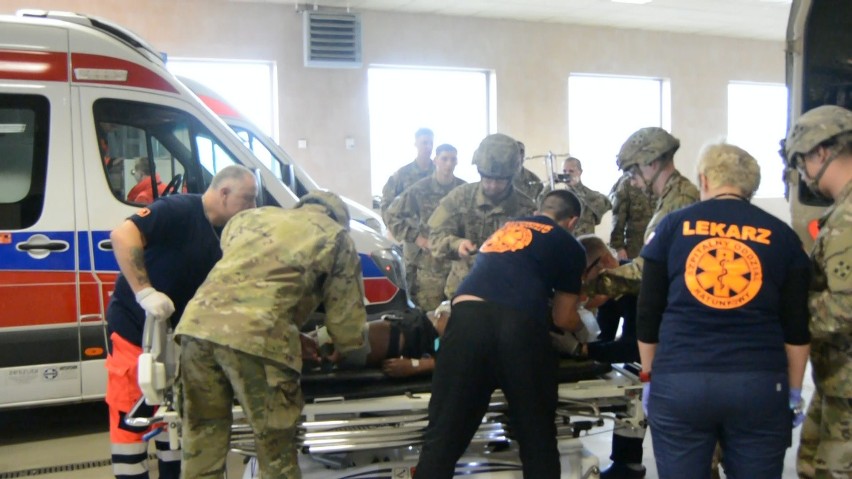 Gorzowscy ratownicy uczyli się, jak leczyć amerykańskich żołnierzy