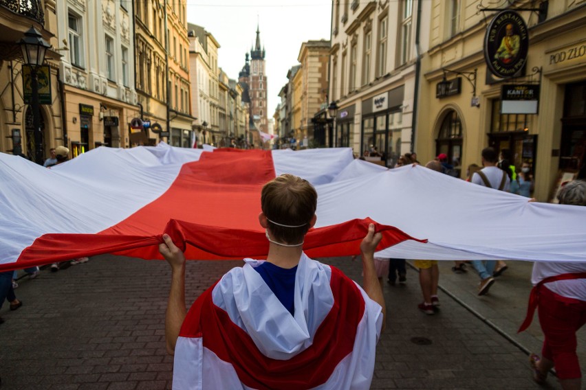 Krakowianie solidarni z Białorusią! [ZDJĘCIA]                           